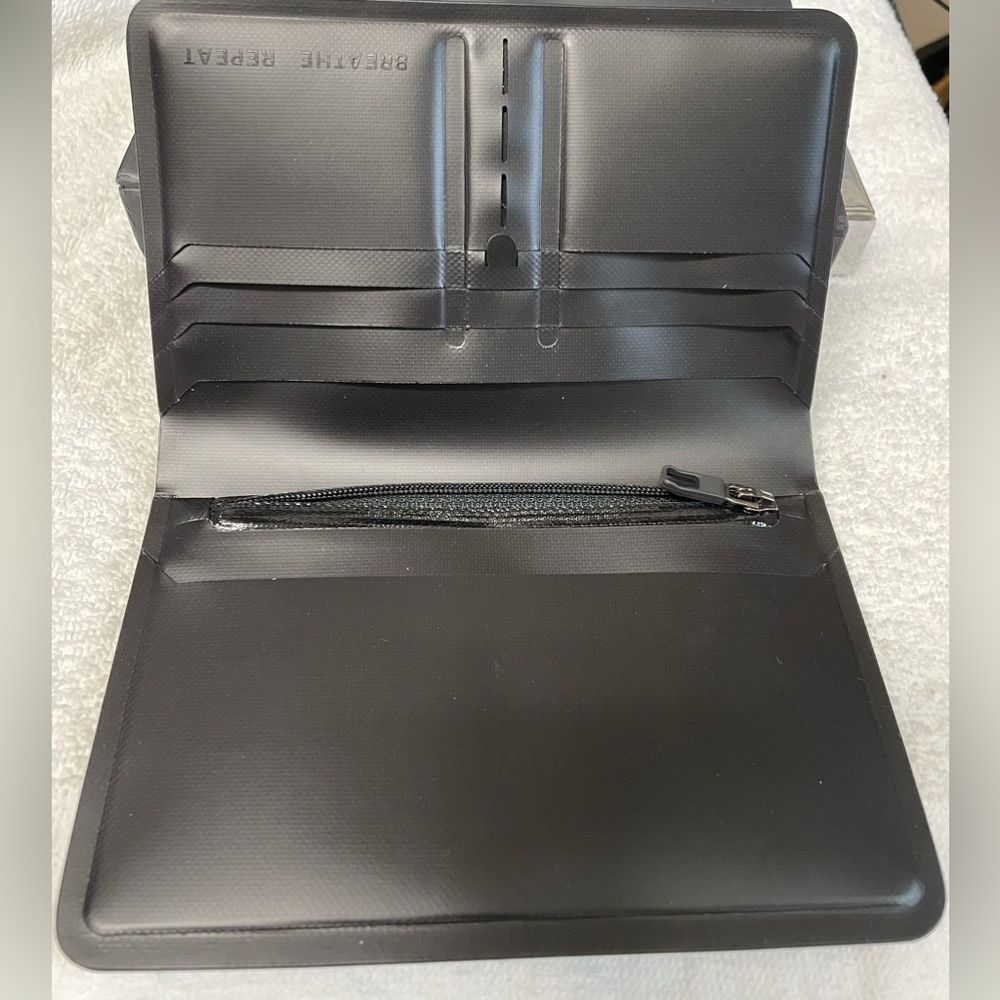 Lululemon More Miles Travel Wallet Unisex